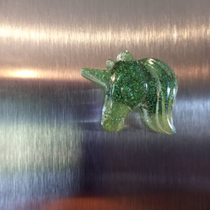 Green sparkle unicorn head magnet